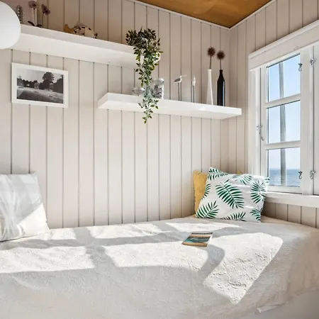 Drifa - 20m From The Sea By Interhome *